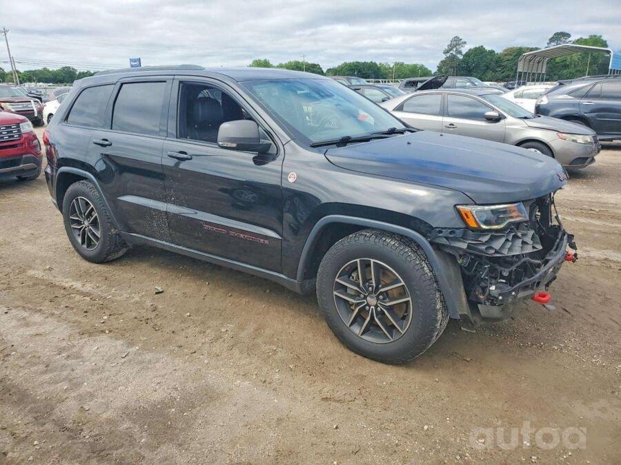 Jeep Grand Cherokee WK2 [restyling] SUV 5-doors