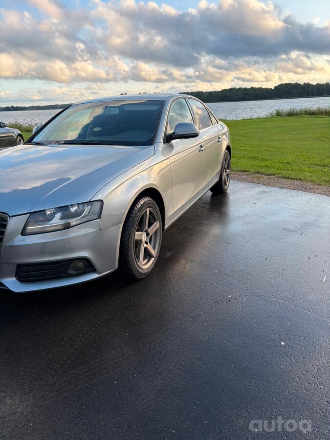 Audi A4 B8/8K Sedan 4-doors