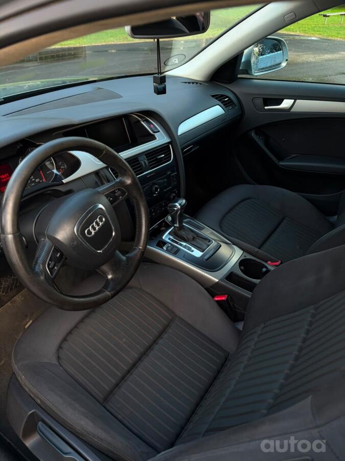 Audi A4 B8/8K Sedan 4-doors