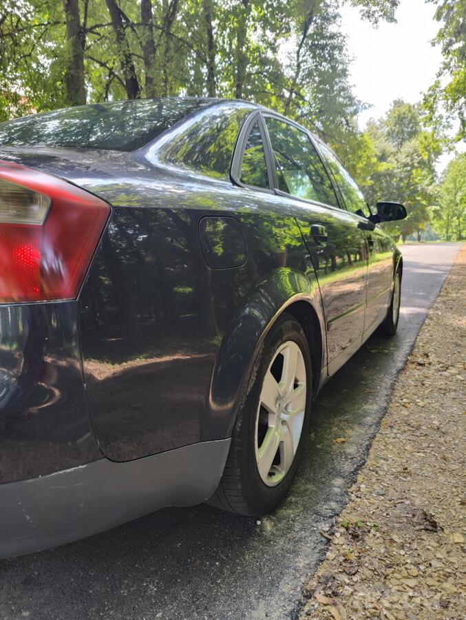 Audi A4 B6 Sedan