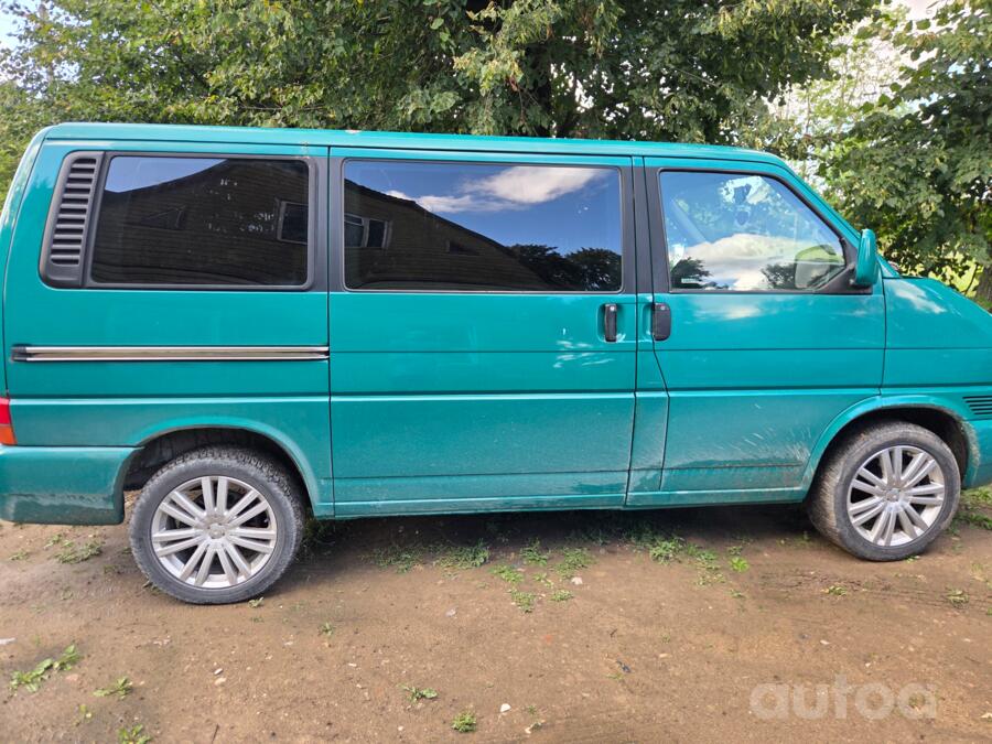 Volkswagen Caravelle T4 Minivan