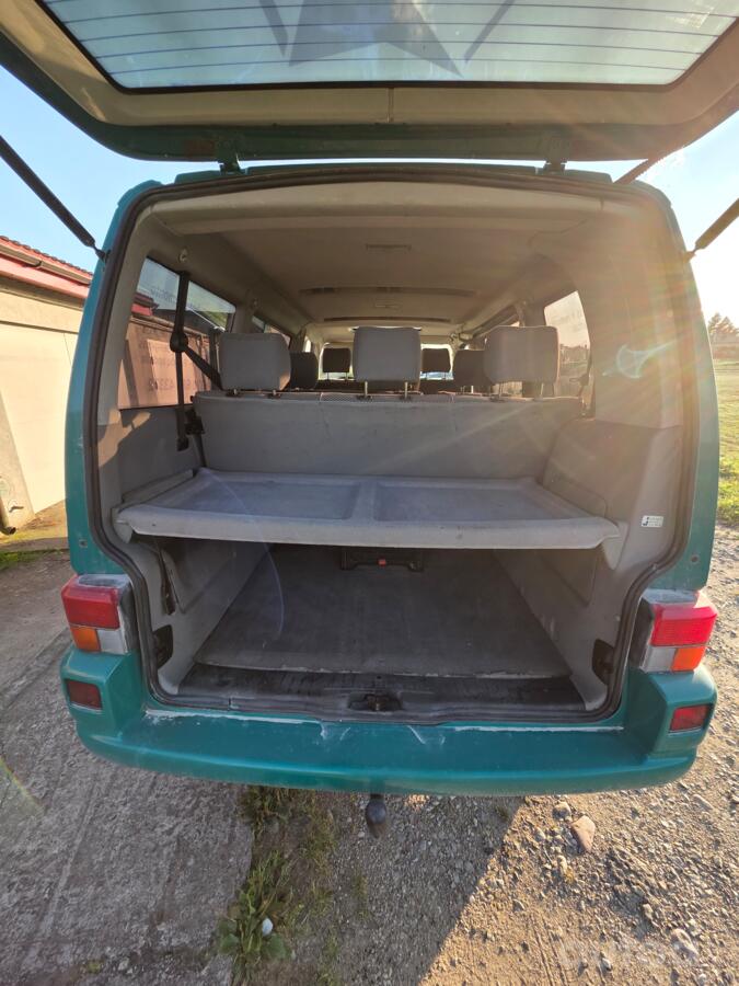 Volkswagen Caravelle T4 Minivan