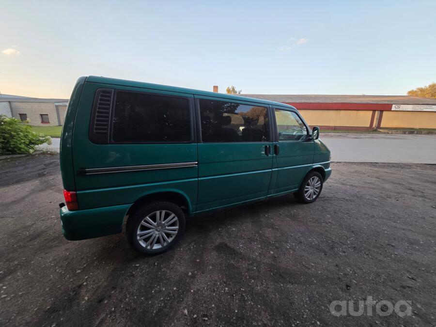 Volkswagen Caravelle T4 Minivan