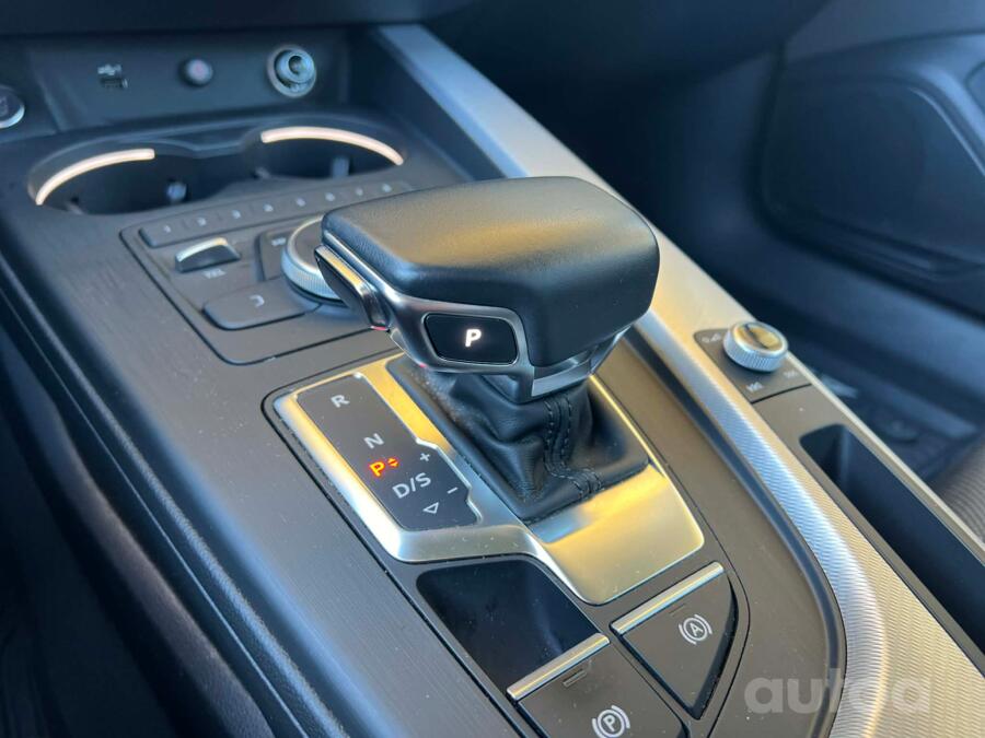 Audi A4 B9 Avant wagon 5-doors
