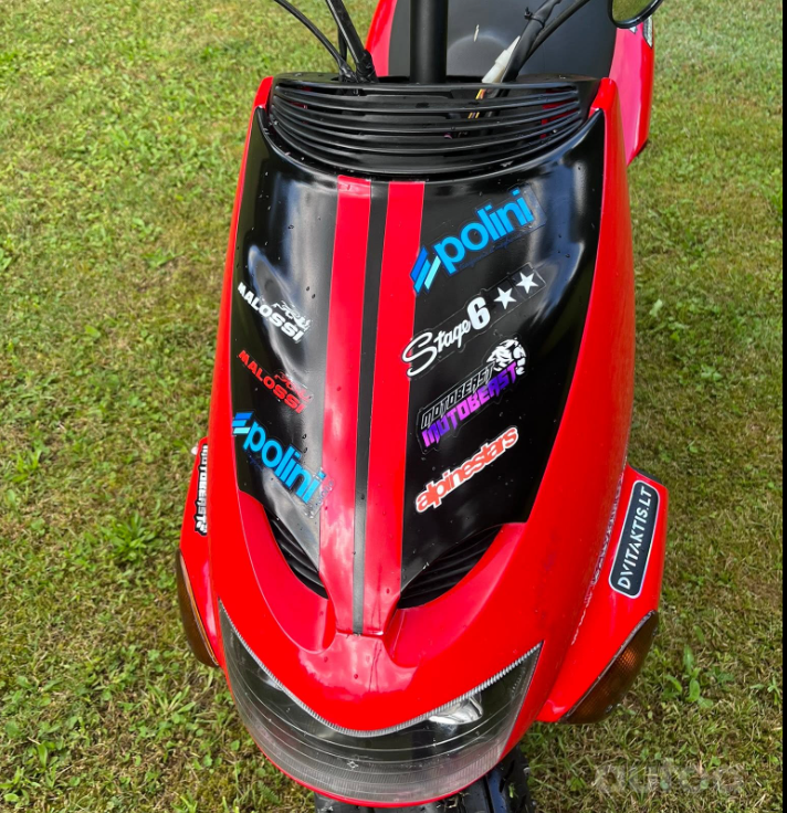 Aprilia SR