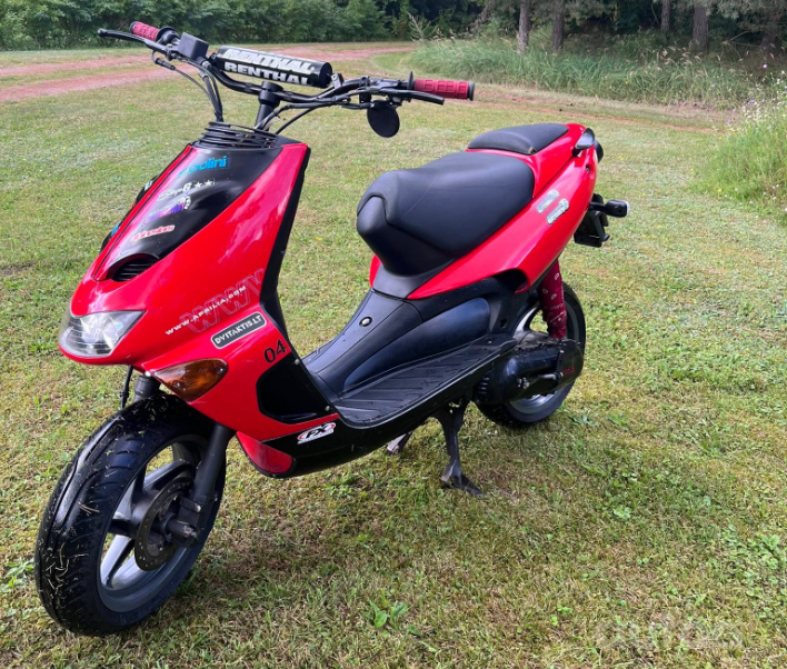 Aprilia SR
