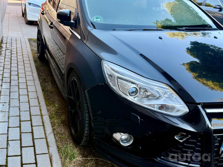 Ford Focus 3 generation Hatchback 5-doors