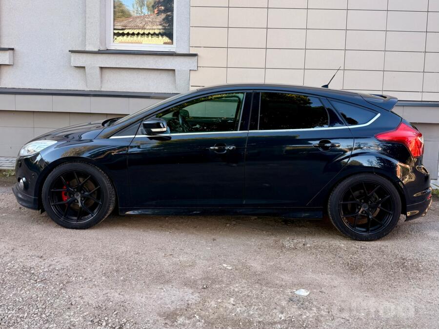 Ford Focus 3 generation Hatchback 5-doors