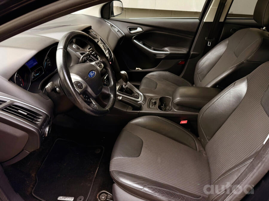 Ford Focus 3 generation Hatchback 5-doors