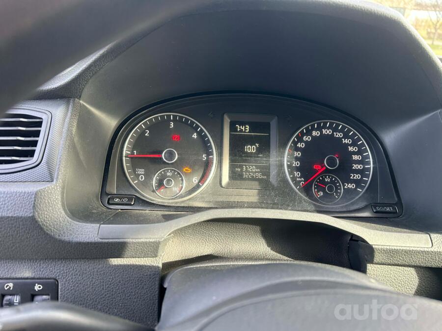 Volkswagen Caddy 4 generation Kombi minivan 4-doors