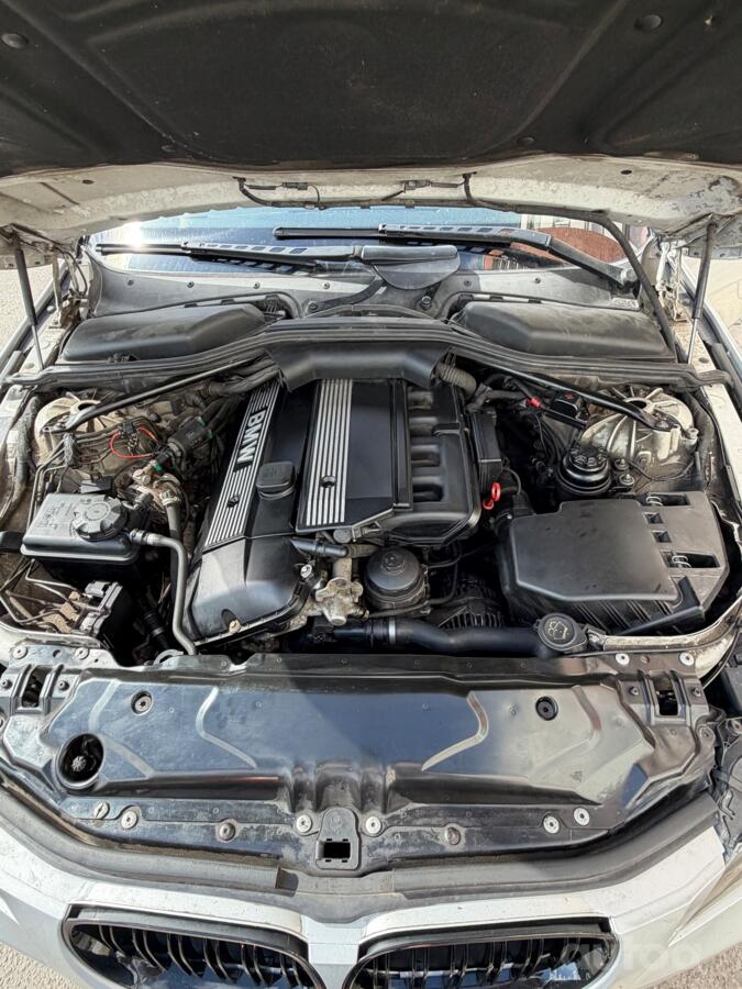 BMW 5 Series E60/E61 Sedan