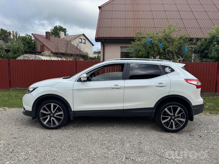 Nissan Qashqai 2 generation Crossover