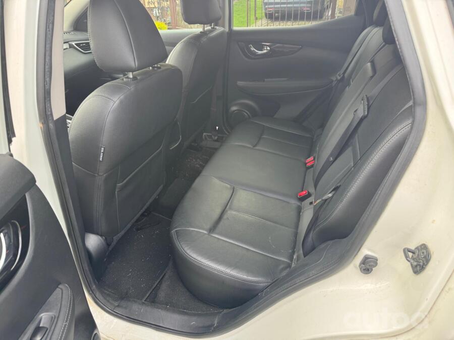 Nissan Qashqai 2 generation Crossover