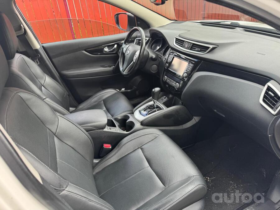 Nissan Qashqai 2 generation Crossover