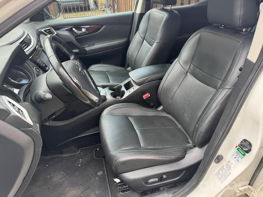 Nissan Qashqai 2 generation Crossover
