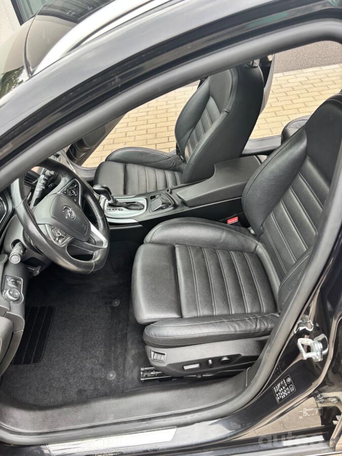 Opel Insignia A [restyling] OPC Sports Tourer wagon 5-doors