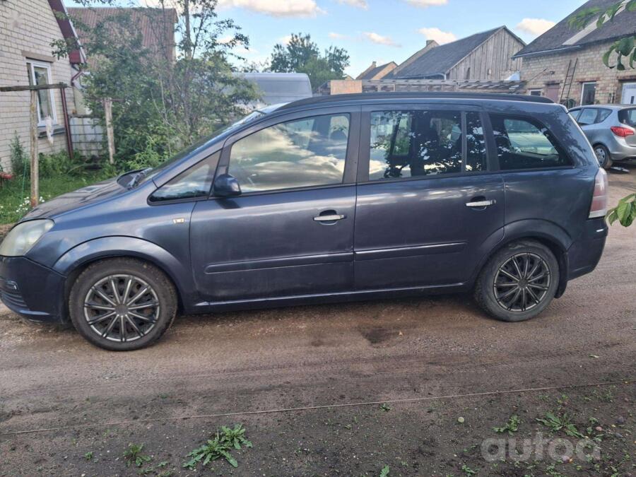 Opel Zafira B Minivan 5-doors