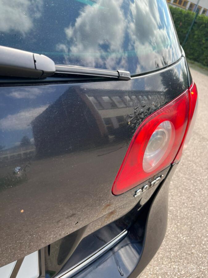 Volkswagen Passat B6 wagon 5-doors