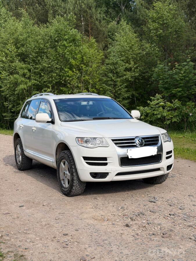Volkswagen Touareg 1 generation Crossover