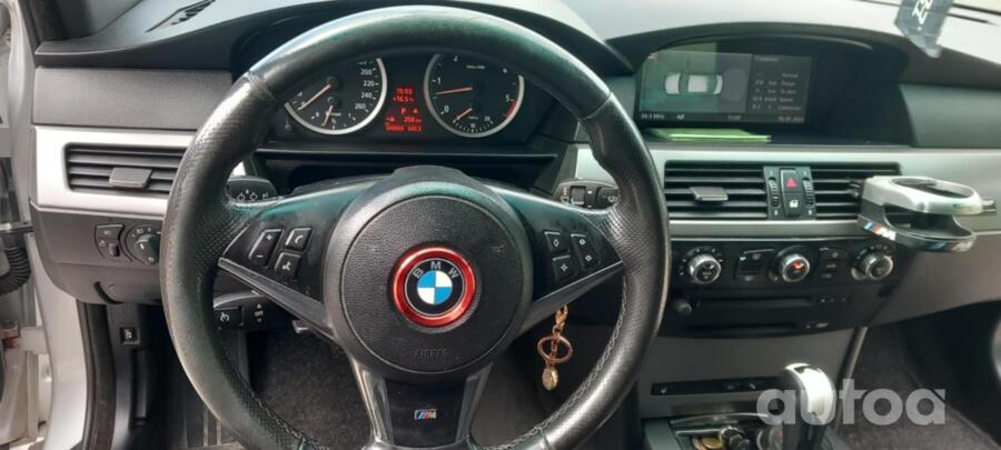 BMW 530 2006