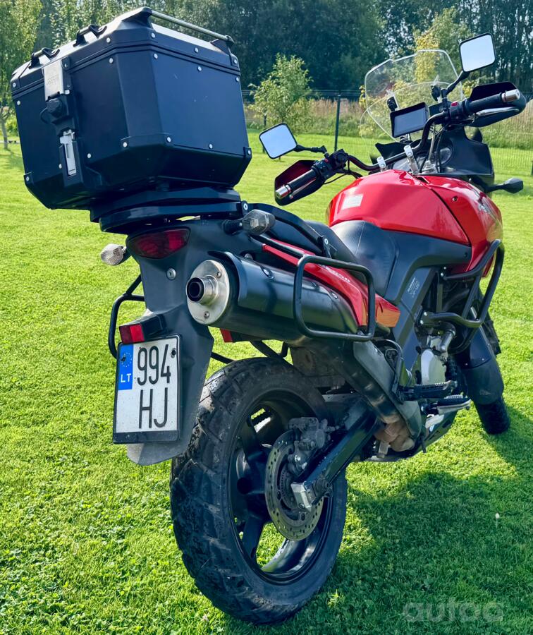 Suzuki V-Strom 650