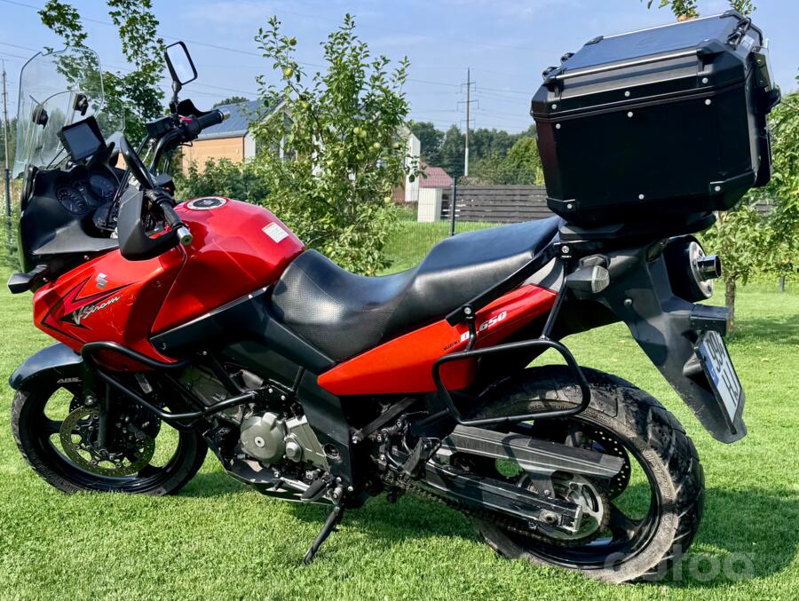 Suzuki V-Strom 650