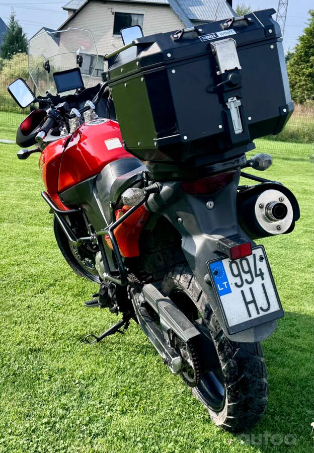 Suzuki V-Strom 650
