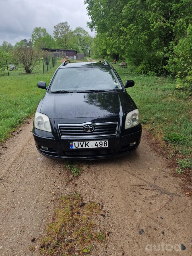 Toyota Avensis 2 generation wagon