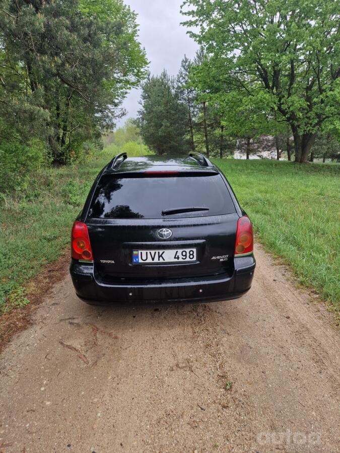 Toyota Avensis 2 generation wagon