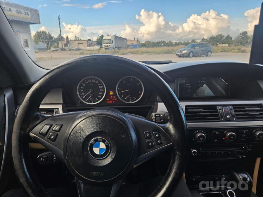 BMW 5 Series E60/E61 Sedan