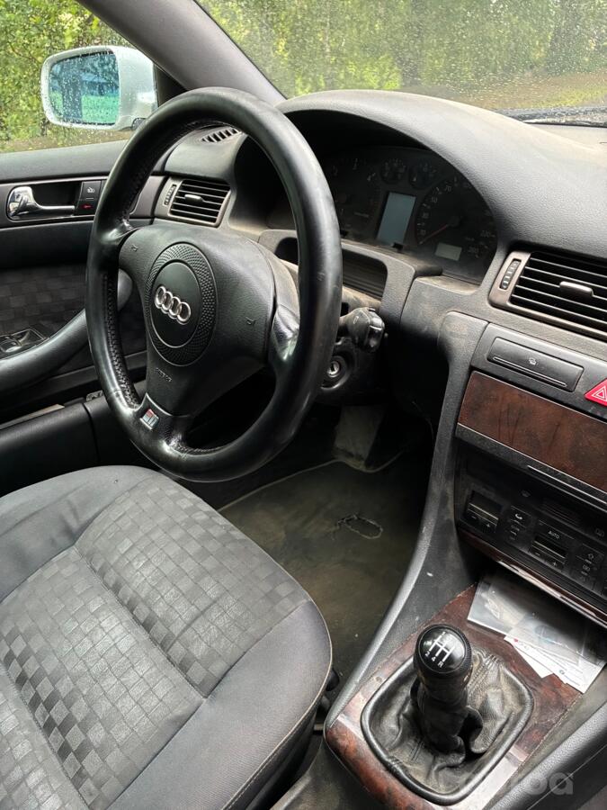Audi A6 4B/C5 Sedan