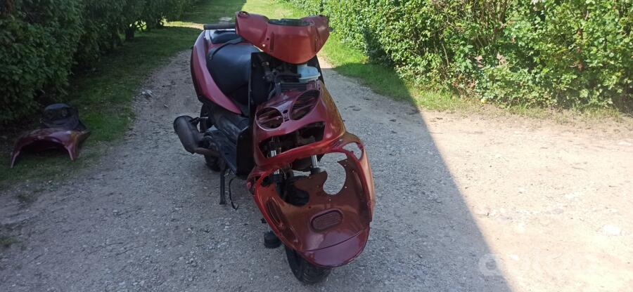 Aprilia SR