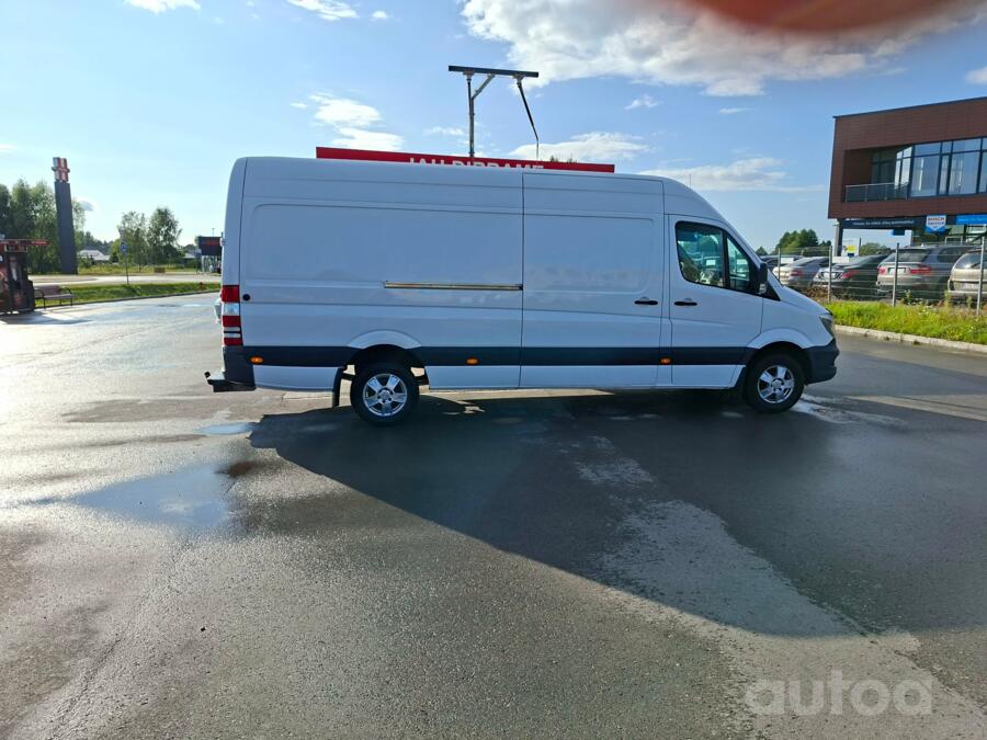 Mercedes-Benz Sprinter Second generation