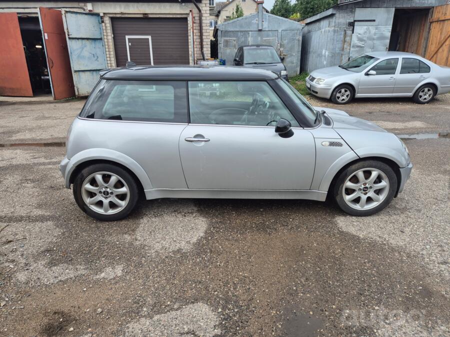 Mini Cooper R50 Hatchback