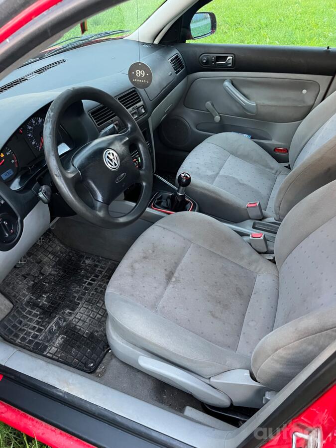 Volkswagen Jetta 4 generation Sedan
