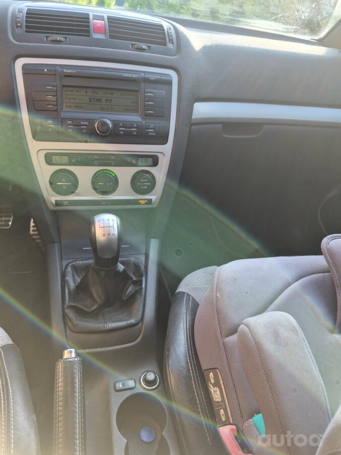 Skoda Octavia RS A5 liftback 