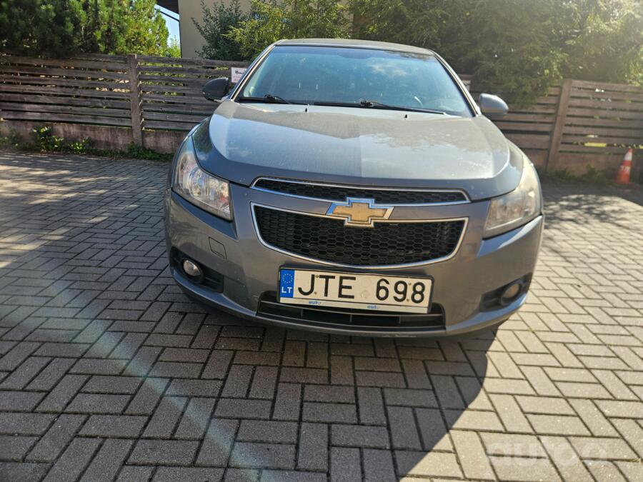Chevrolet Cruze J300 Sedan