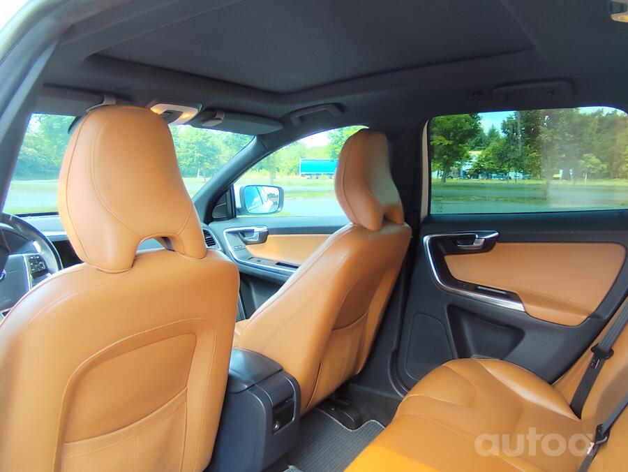 Volvo XC60 1 generation [restyling] Crossover