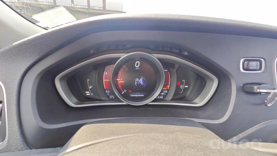 Volvo V40 2 generation Hatchback 5-doors