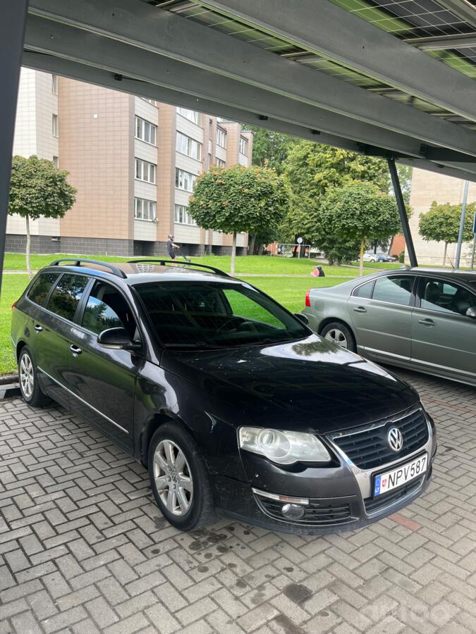 Volkswagen Passat B6 wagon 5-doors