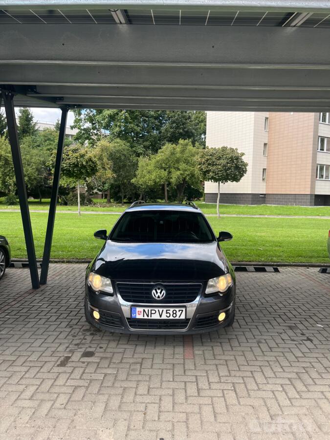 Volkswagen Passat B6 wagon 5-doors