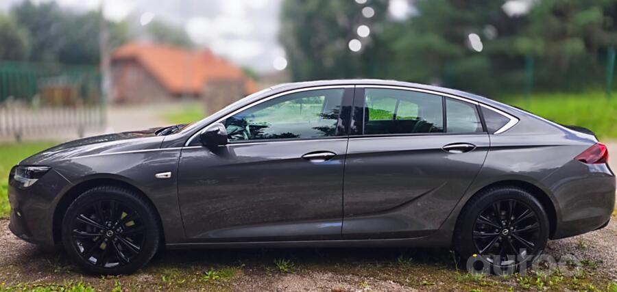 Opel Insignia 2021