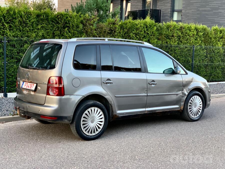 Volkswagen Touran 1 generation [restyling] Minivan 5-doors