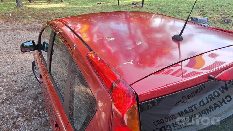 Nissan Note E11 Hatchback