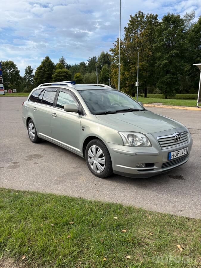 Toyota Avensis 2 generation wagon