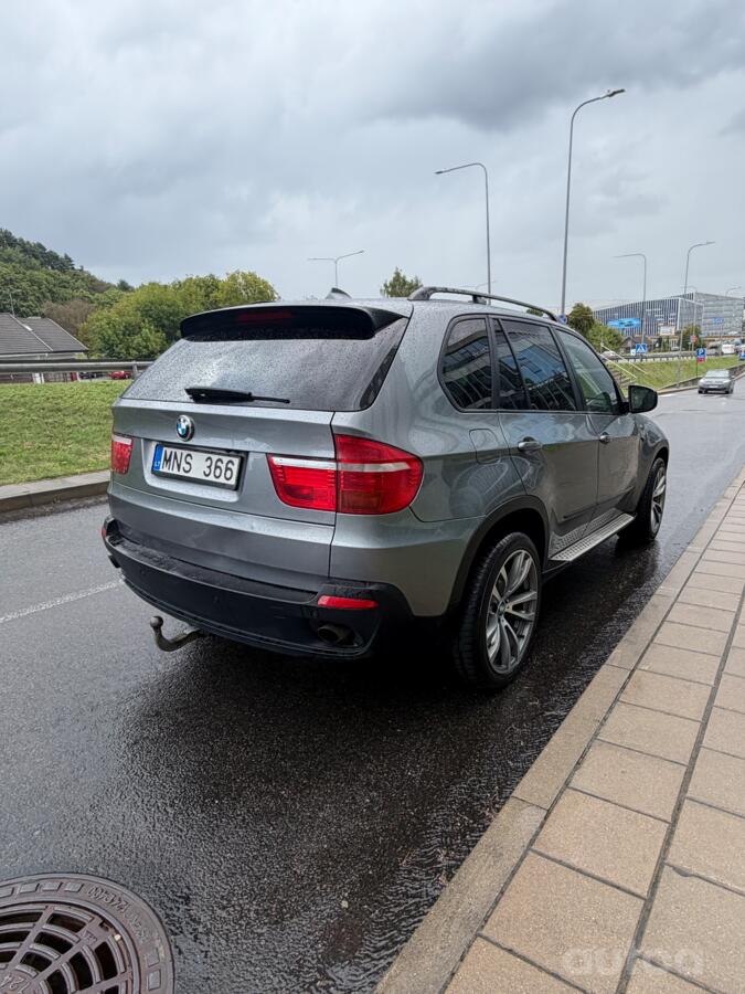 BMW X5 E70 Crossover