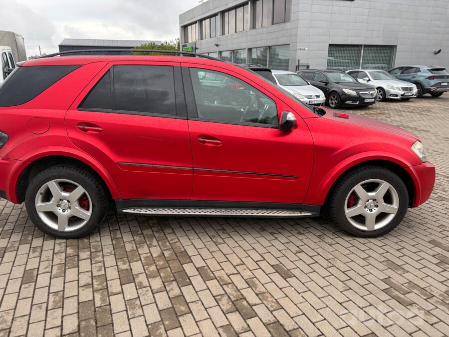 Mercedes-Benz M-Class W164 Crossover 5-doors