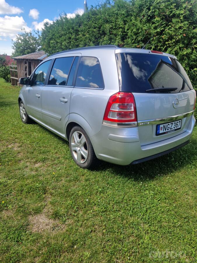 Opel Zafira B Minivan 5-doors