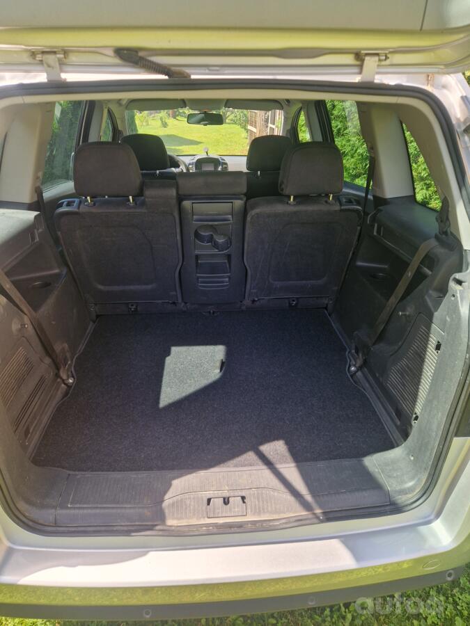 Opel Zafira B Minivan 5-doors