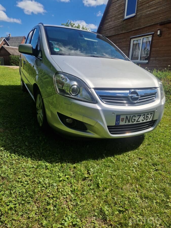 Opel Zafira B Minivan 5-doors